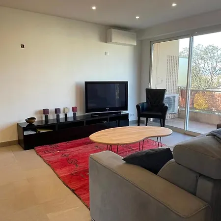 Le Cedre Magnifique A